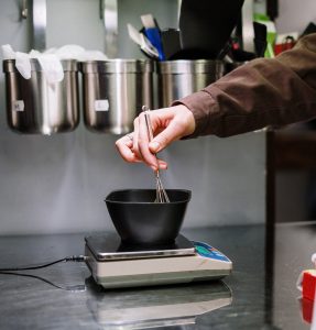 Weighing hair dye mix