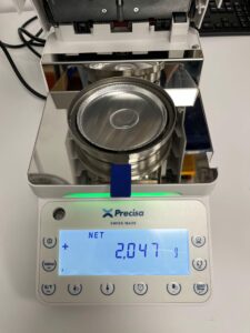 sample loaded directly onto the sample pan